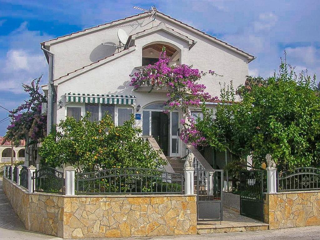 Apartments Maria Kukljica Exterior foto